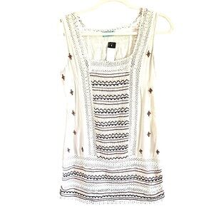 Latarie White Embroidered Boho dress Size Small NWT